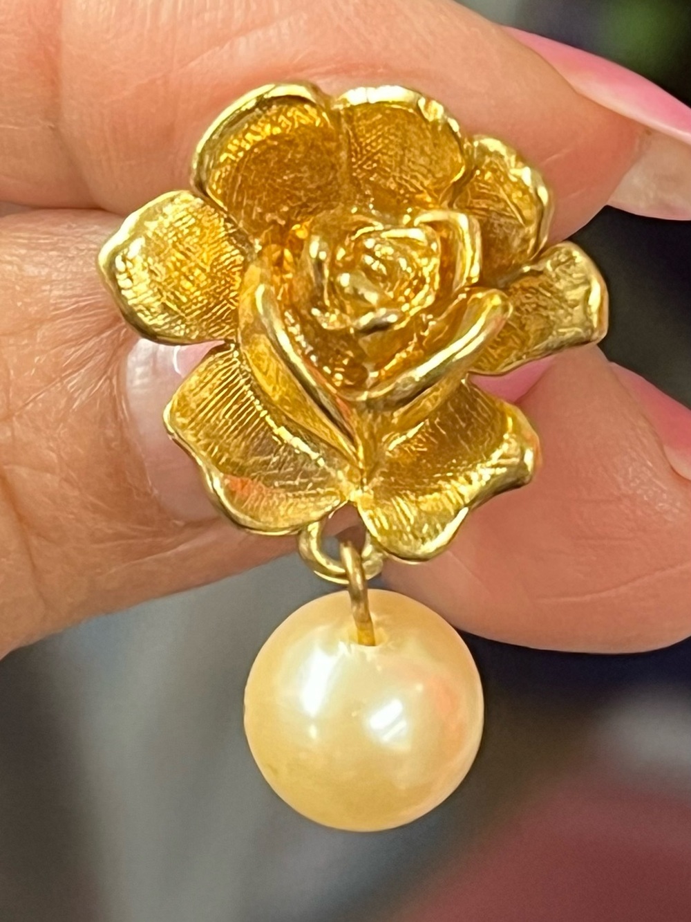 Vintage Carolee Gold Tone Floral Flower Faux Pearl Drop Statement Earrings